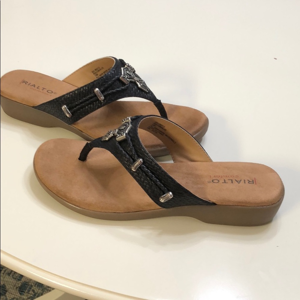 Size 10 sandals by Rialto comfort